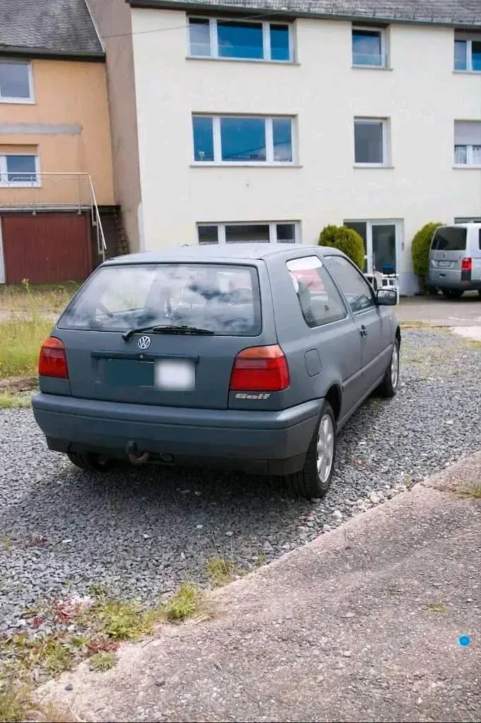 Gebraucht VW Golf III 60 PS (44 kW) 1997 Andere farben Kleinwagen