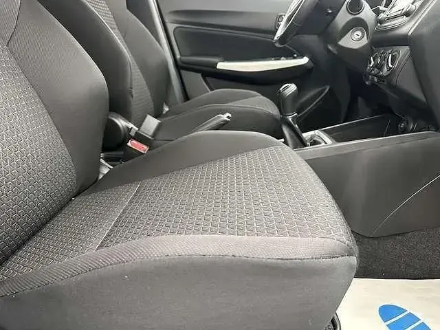 Gebraucht Suzuki Swift Basic 90 PS (66 kW) 2019 Grau metallic Kleinwagen