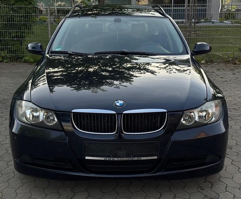 Usado BMW 320 150 HP (110 kW) 2006 Azul Carrinha