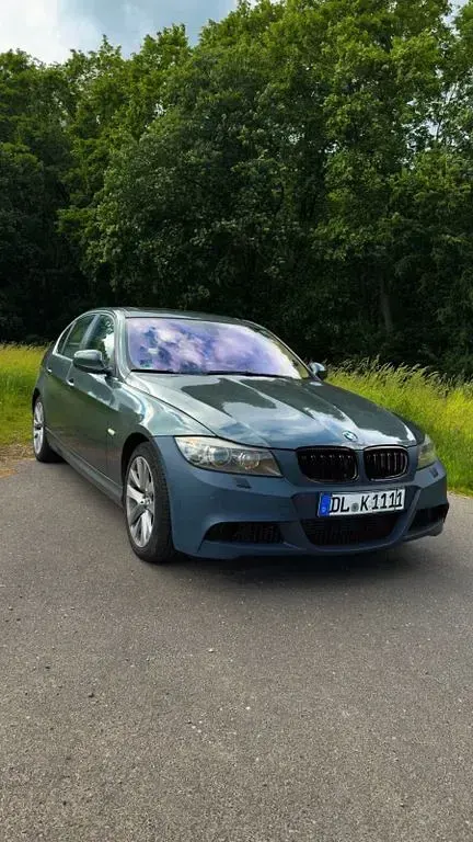 Gebraucht BMW 330 245 PS (180 kW) 2009 Grün Limousine
