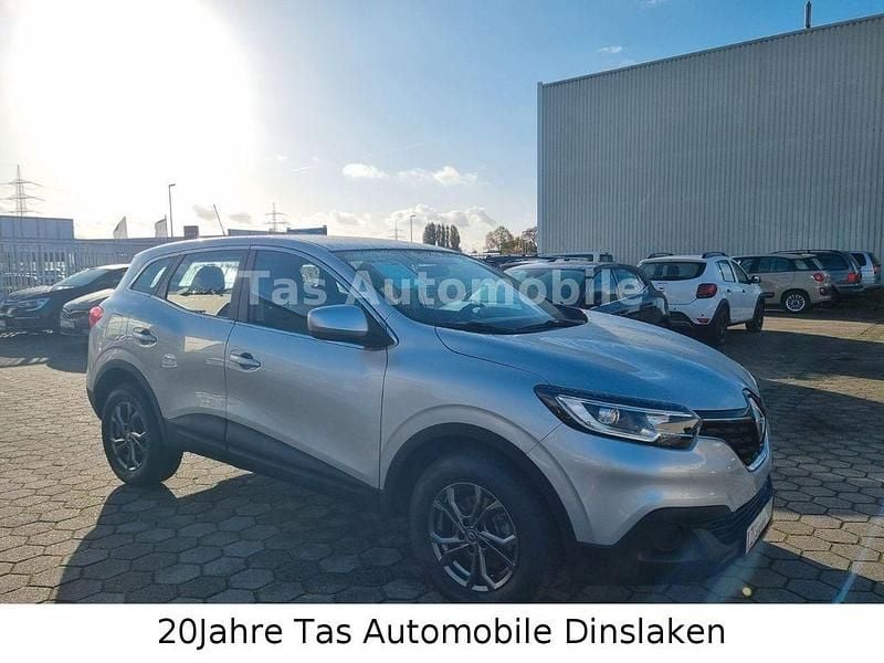 Gebraucht Renault Kadjar Life 131 PS (96 kW) 2019 Silber SUV