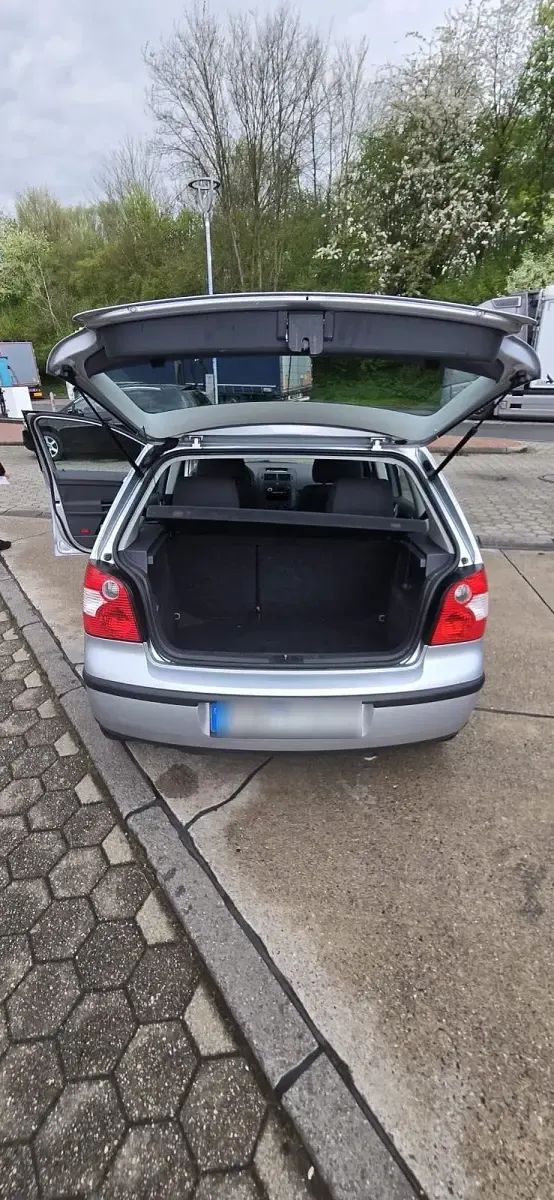 Gebraucht VW Polo 75 PS (55 kW) 2006 Silber Kleinwagen
