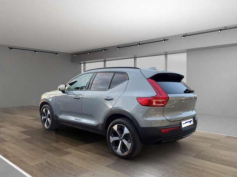 Gebraucht Volvo XC40 Plus 197 PS (144 kW) 2025 Grau SUV
