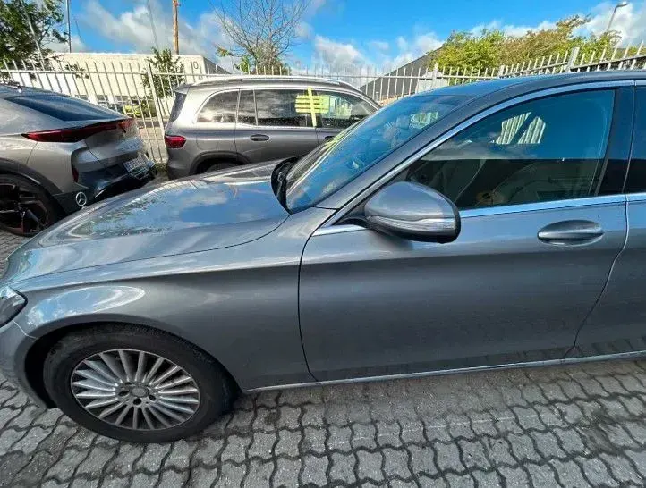 Gebraucht Mercedes C220 170 PS (125 kW) 2015 Silber Limousine