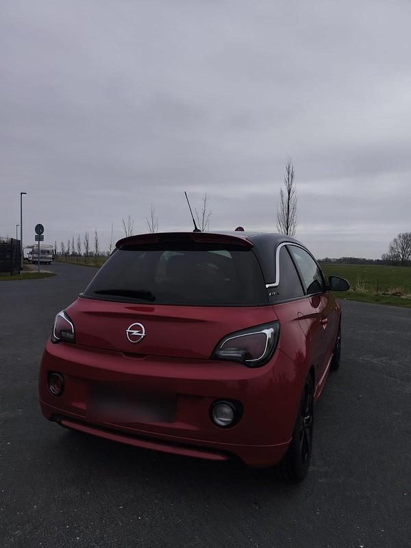 Gebraucht Opel Adam 90 PS (66 kW) 2015 Rot Kleinwagen