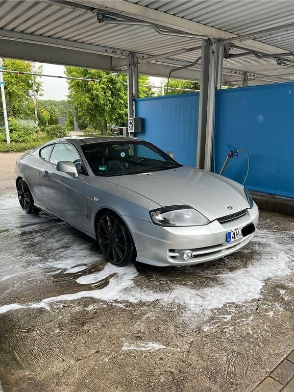 Silber Gebraucht 2004 Hyundai Coupé GLS Coupé | 1.900 € (Guter Preis) - Bild 1/4