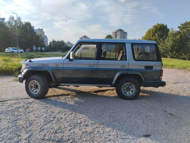 Grau Gebraucht 1992 Toyota Land Cruiser SUV | 14.000 € - Bild 1/4