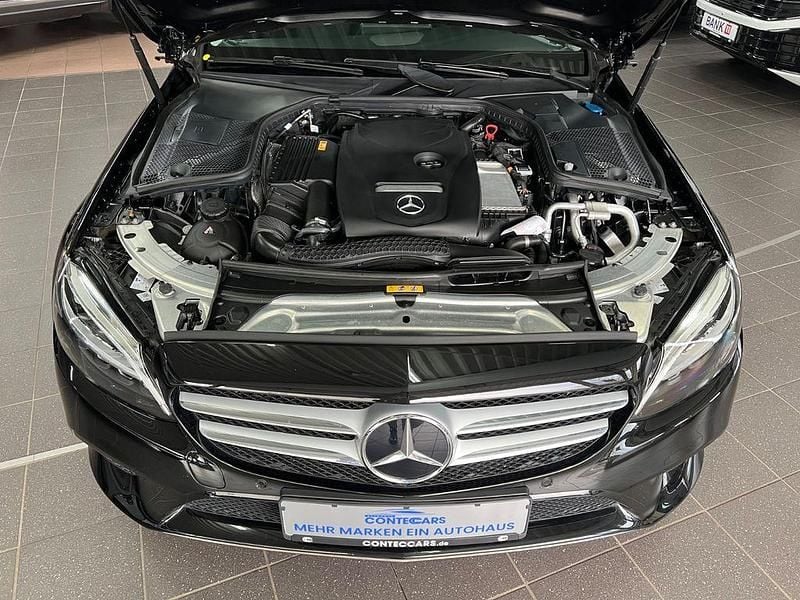 Gebraucht Mercedes C160 Avantgarde 129 PS (94 kW) 2019 Schwarz Coupé