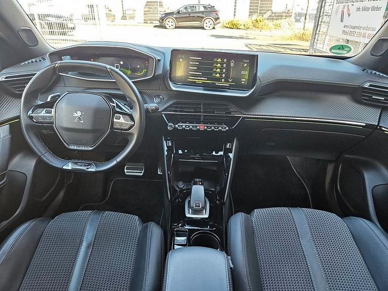 Gebraucht Peugeot 2008 GT 131 PS (96 kW) 2021 Braun SUV