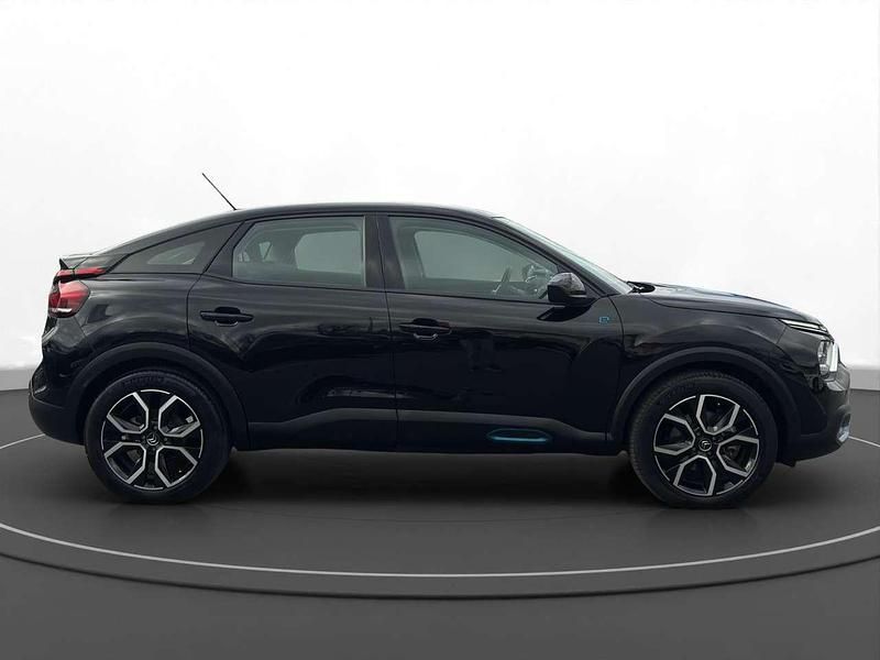 Gebraucht Citroën e-C4 Feel 100 kW (136 PS) 2022 Lackierung schwarz perla nera/ Limousine