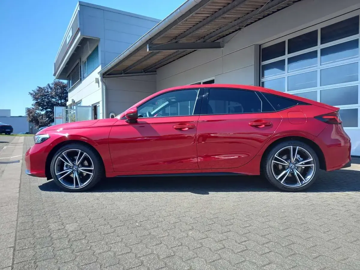 Neu Honda Civic Advance 184 PS (135 kW) 2026 Premium crystal red Limousine