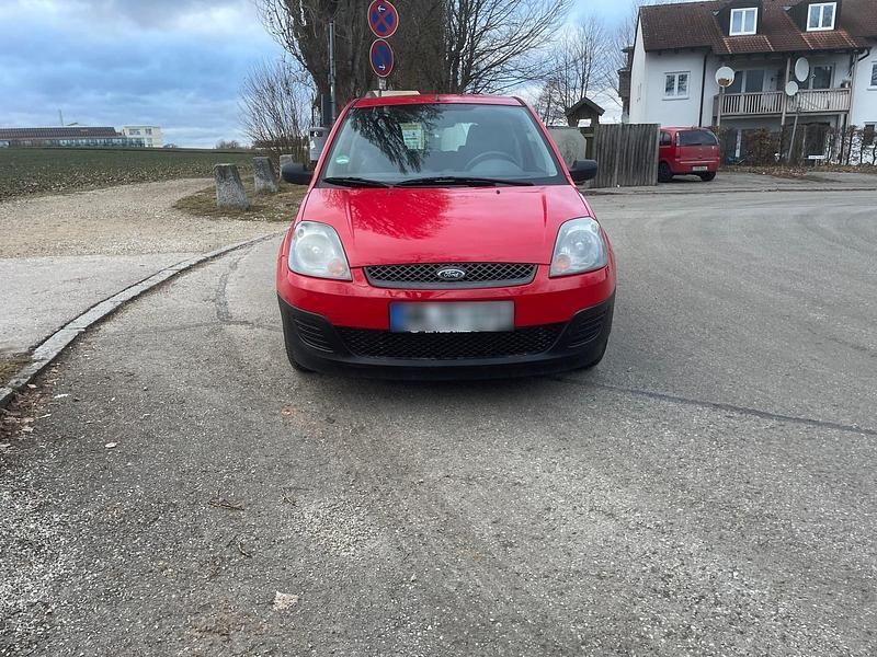 Gebraucht Ford Fiesta 80 PS (58 kW) 2005 Rot Kleinwagen