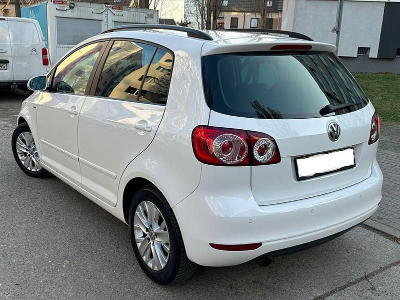 Gebraucht VW Golf Plus Cross Life 105 PS (77 kW) 2013 Weiß Van / Kleinbus