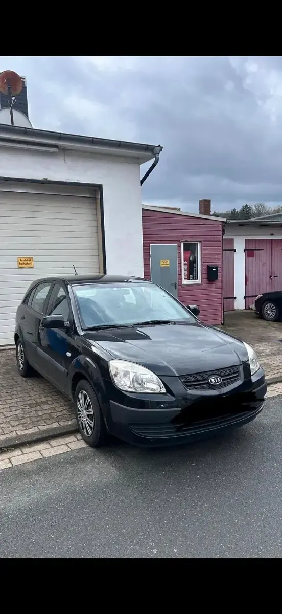 Usata Kia Rio 100 CV (73 kW) 2008 Nero Utilitaria