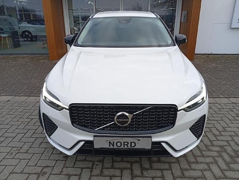 Gebraucht Volvo XC60 Plus 197 PS (144 kW) 2024 Weiß SUV