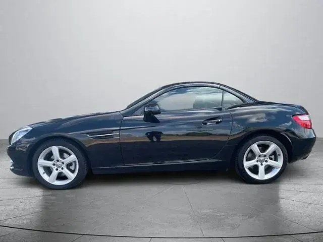Gebraucht Mercedes SLK200 184 PS (135 kW) 2011 Schwarz Cabrio