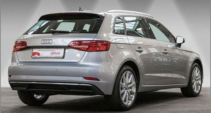 Gebraucht Audi A3 S-Line 131 PS (96 kW) 2020 Silber Limousine