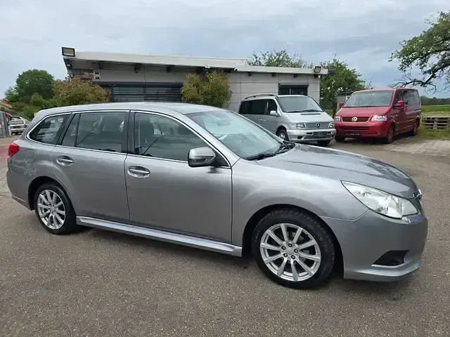 Gebraucht Subaru Legacy Active 225 PS (165 kW) 2012 Silber Kombi