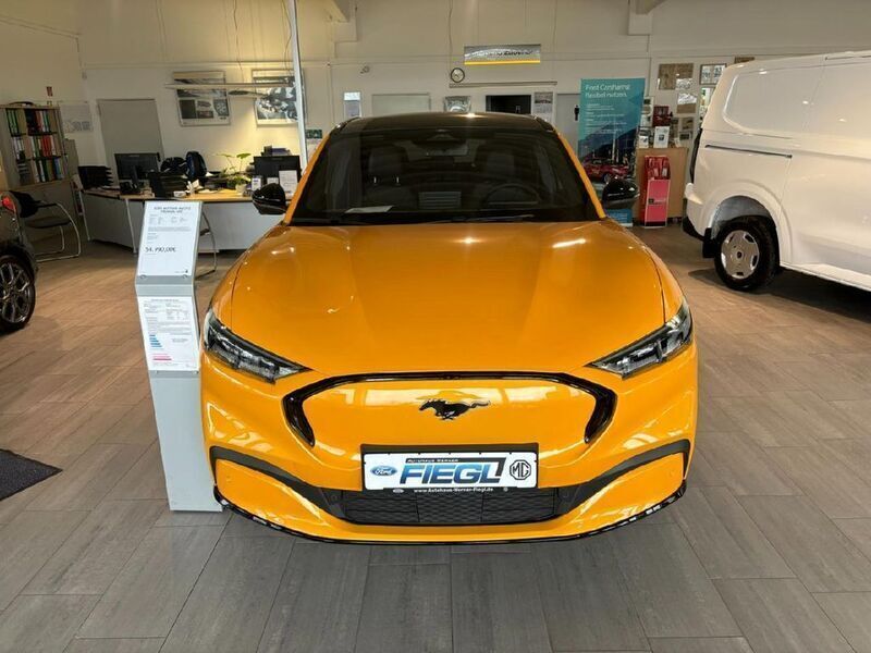 Cyber orange 3c Gebraucht 2023 Ford Mustang Mach-E Premium SUV | 39.980 € (Fairer Preis) - Bild 1/4
