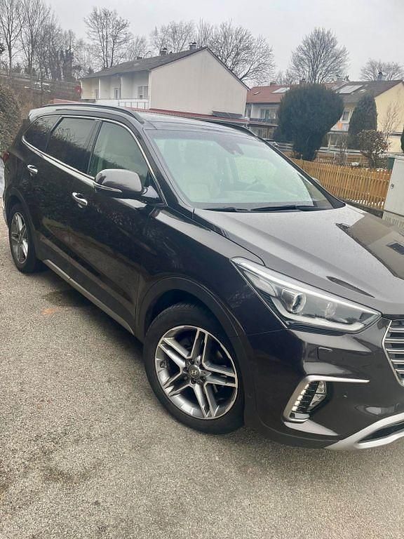 Gebraucht Hyundai Grand Santa Fe Premium 200 PS (147 kW) 2017 Braun SUV