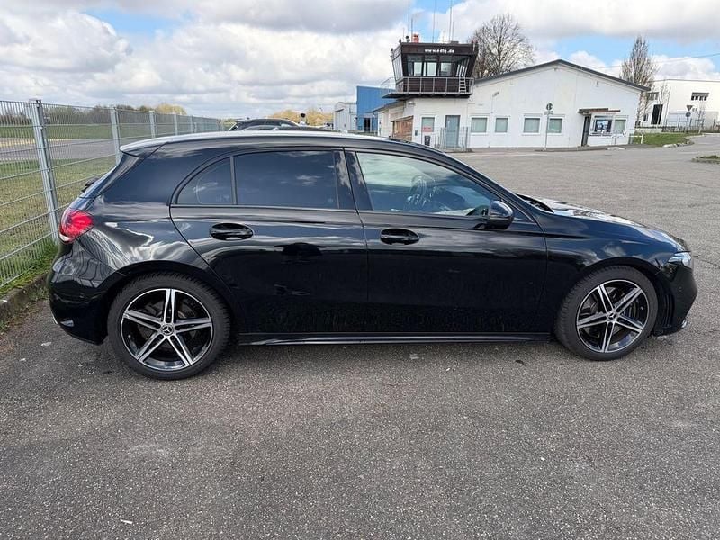 Gebraucht Mercedes 250 224 PS (164 kW) 2018 Schwarz Limousine