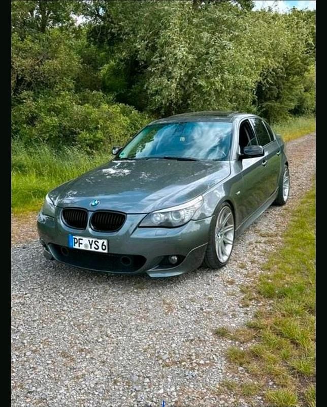 Grau Gebraucht 2004 BMW 530 M Sport Limousine | 8.000 € (Fairer Preis) - Bild 1/4