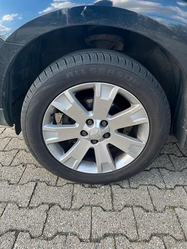 Gebraucht Mitsubishi Outlander 150 PS (110 kW) 2012 Schwarz SUV