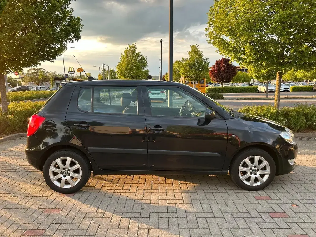 Gebraucht Skoda Fabia 89 PS (65 kW) 2010 Schwarz Kleinwagen
