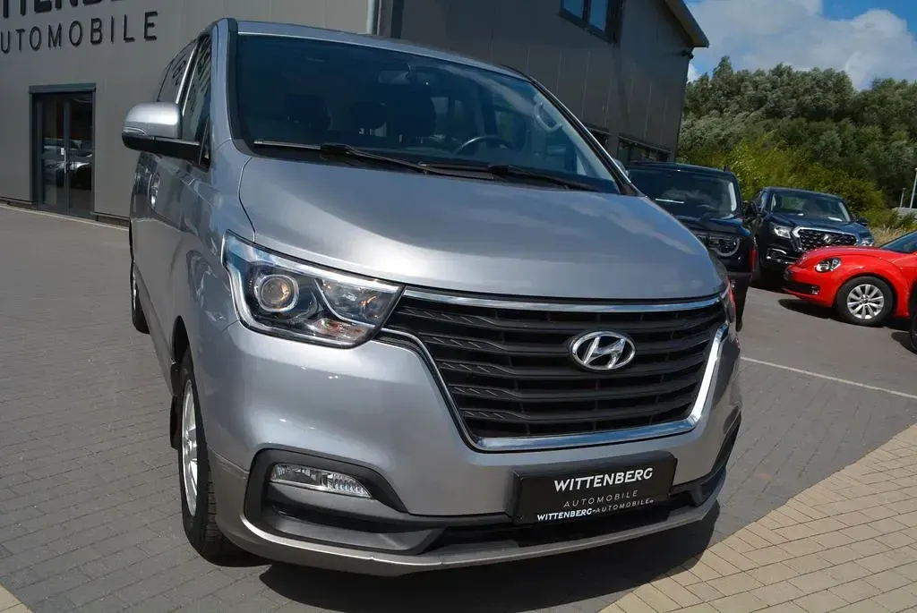 Gebraucht Hyundai H-1 170 PS (125 kW) 2020 Silber Van / Kleinbus