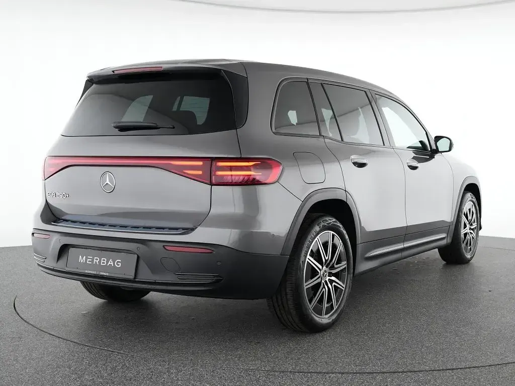 Gebraucht Mercedes EQB250+ Advanced Plus 139 kW (190 PS) 2025 Grau SUV