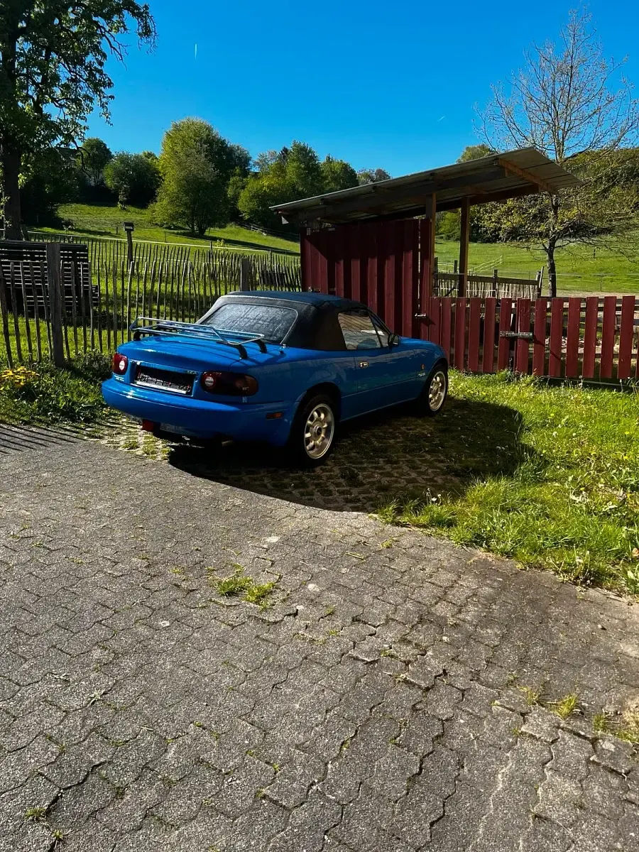 Gebraucht Mazda MX5 116 PS (85 kW) 1990 Blau Cabrio