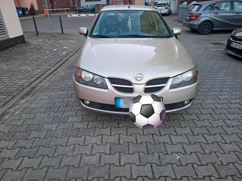 Gebraucht Nissan Almera 101 PS (74 kW) 2003 Gold Limousine