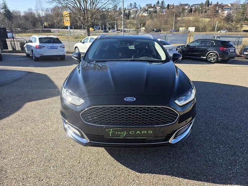 Gebraucht Ford Mondeo Vignale 211 PS (155 kW) 2016 Schwarz Kombi