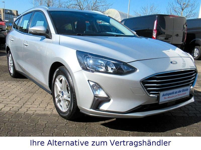 Usata Ford Focus Cool & Connect 101 CV (74 kW) 2021 Argento Berlina