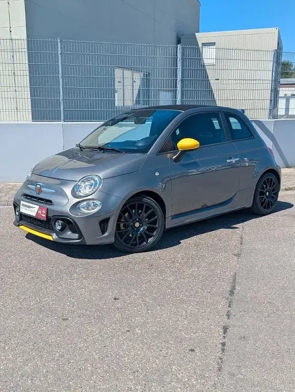 Używany Abarth 595C Pista 160 KM (117 kW) 2017 Szary Kabriolet