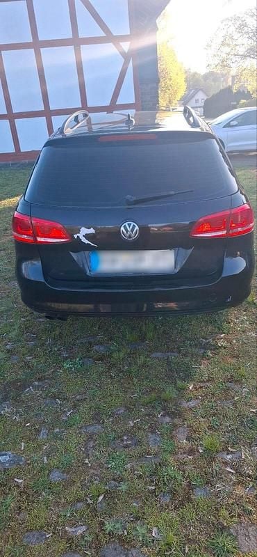 Gebraucht VW Passat 140 PS (102 kW) 2012 Schwarz Kombi