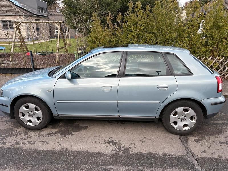 Gebraucht Audi A3 100 PS (73 kW) 2001 Blau Kleinwagen