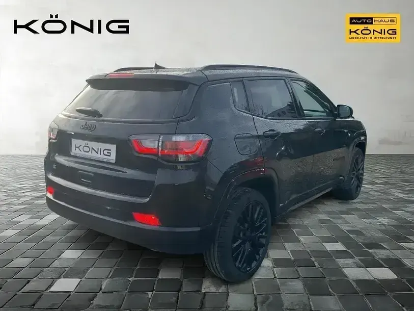 Occasion Jeep Compass Altitude 131 ch (96 kW) 2023 Noir SUV