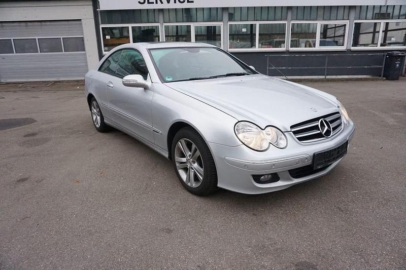 Gebraucht Mercedes CLK200 Avantgarde 163 PS (119 kW) 2007 Silber Coupé