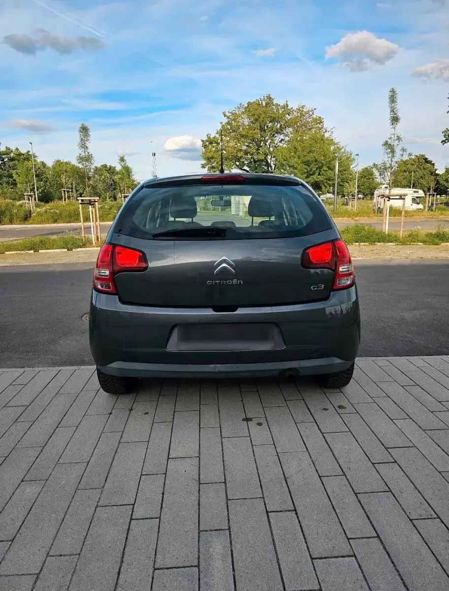 Gebraucht Citroën C3 PureTech 68 PS (50 kW) 2013 Grau Kleinwagen