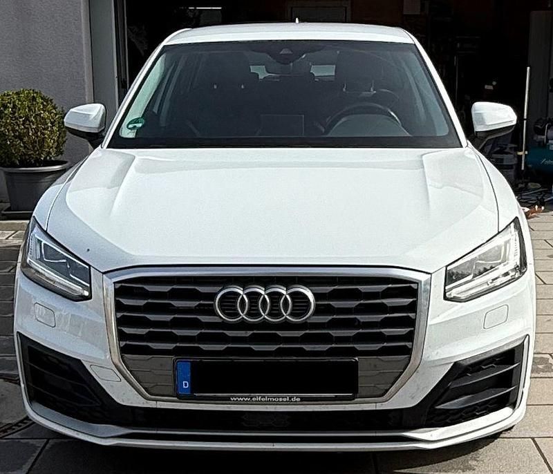 Gebraucht Audi Q2 S-Line 116 PS (85 kW) 2016 Weiß SUV