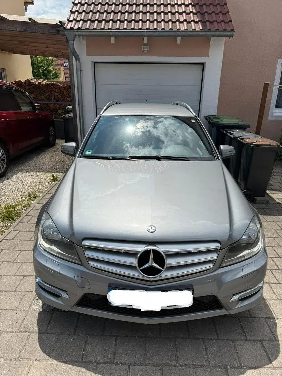 Gebraucht Mercedes C180 156 PS (114 kW) 2012 Silber Kombi