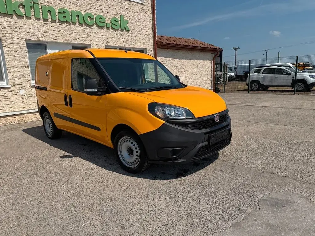Usata Fiat Doblò 120 CV (88 kW) 2018 Monovolume