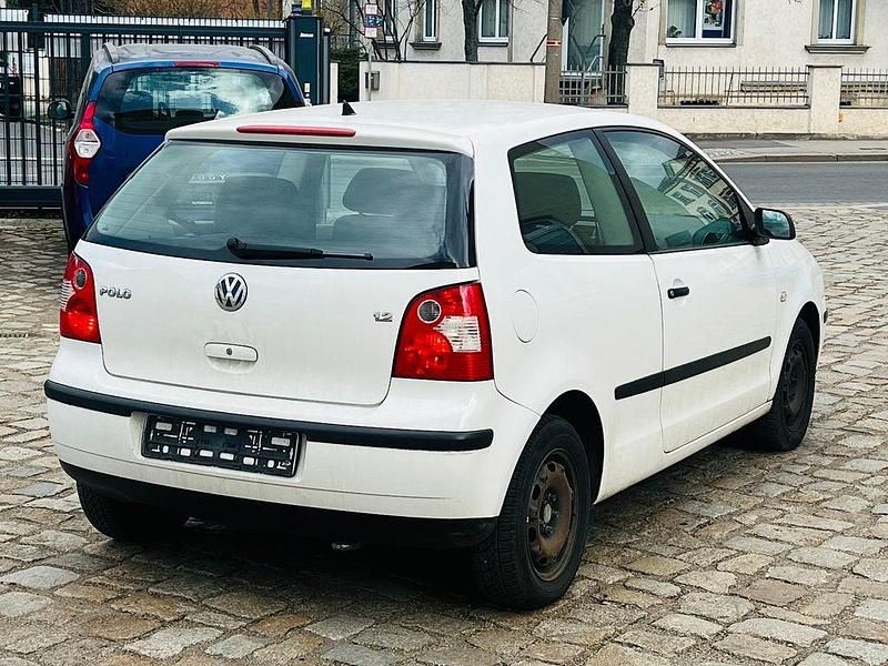 Gebraucht VW Polo Basis 64 PS (47 kW) 2003 Weiß