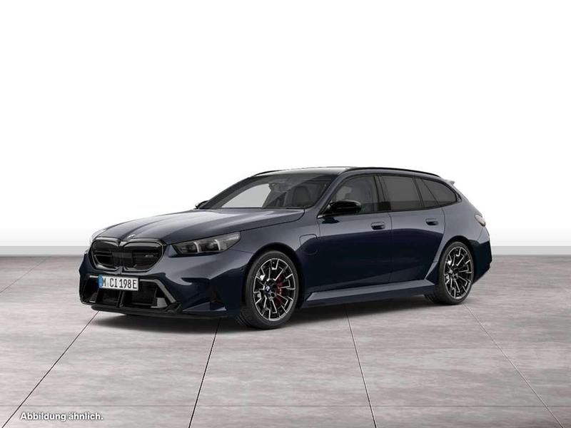 Carbonschwarz Neu 2025 BMW M5 Sport Line Kombi | 135.990 € - Bild 1/3