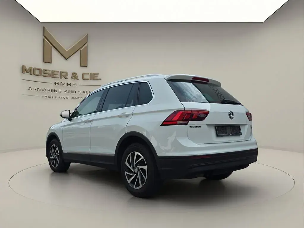 Gebraucht VW Tiguan Sound 179 PS (131 kW) 2017 Weiß SUV