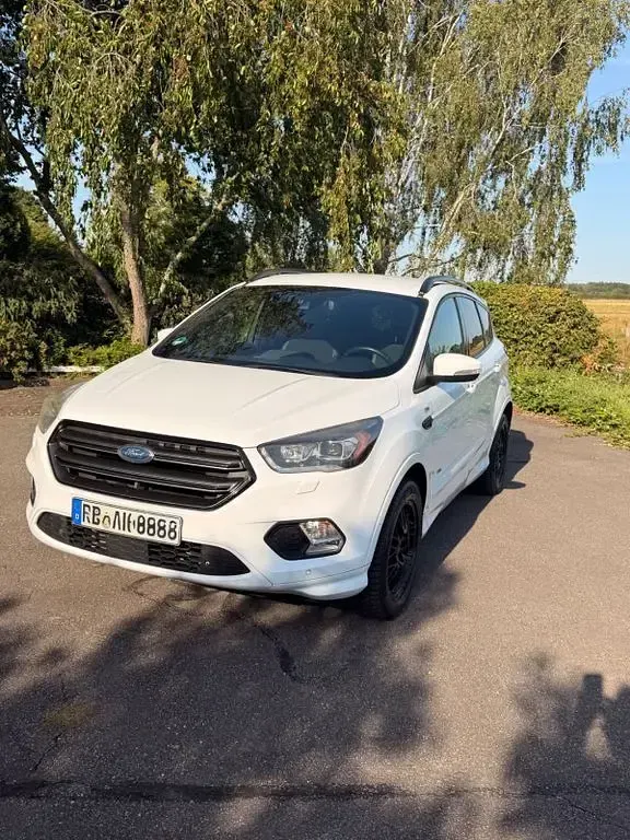 Gebraucht Ford Kuga ST-Line 179 PS (131 kW) 2017 Weiß SUV