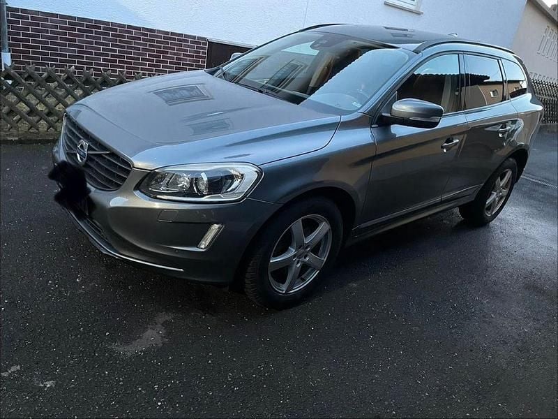 Gebraucht Volvo XC60 Summum 190 PS (139 kW) 2016 Grau SUV