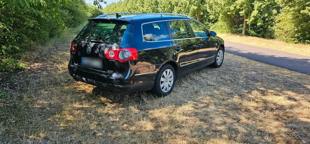 Gebraucht VW Passat 140 PS (102 kW) 2010 Schwarz Kombi