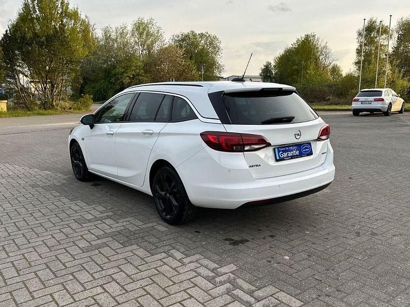 Usata Opel Astra Dynamic 125 CV (91 kW) 2017 Bianco Station wagon